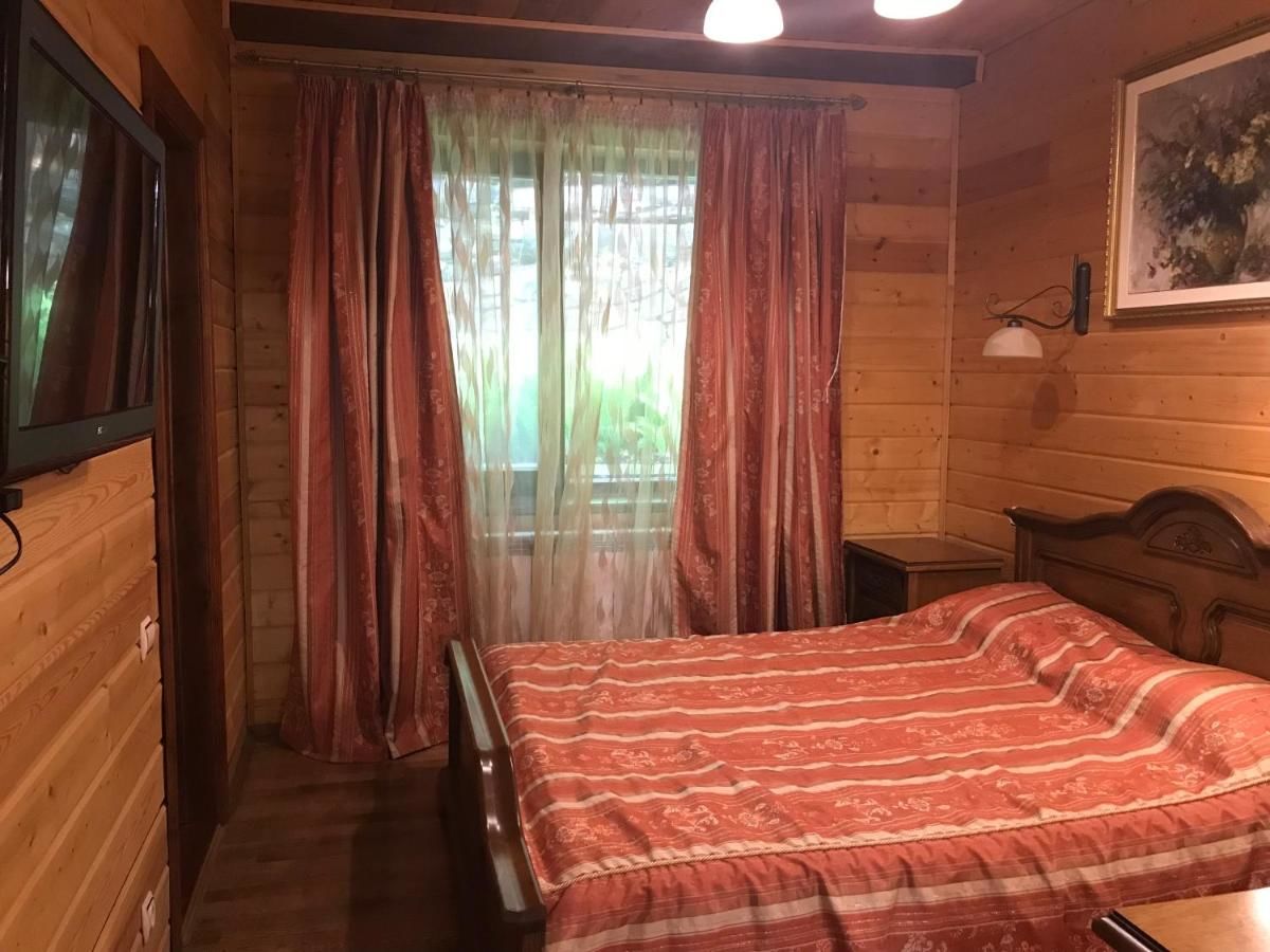 Отели типа «постель и завтрак» Elf-cottage Турья Пасека-48
