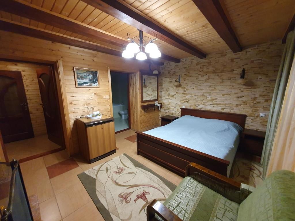Отели типа «постель и завтрак» Elf-cottage Турья Пасека-51