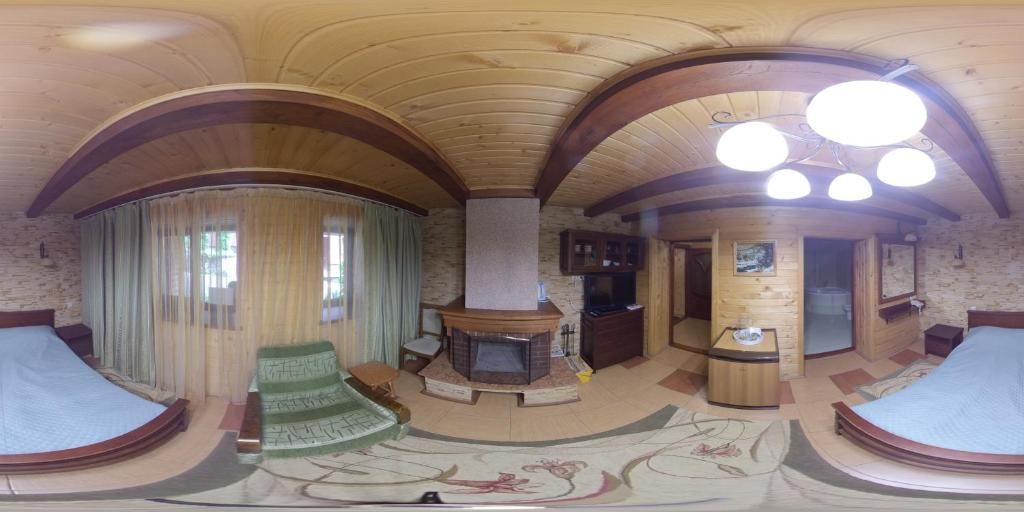 Отели типа «постель и завтрак» Elf-cottage Турья Пасека-53